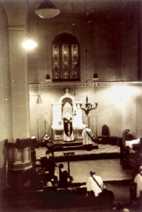 Datei:Eucharestie in Stuttgart um 1930.jpg